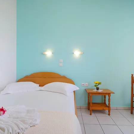 Anna Hotel *