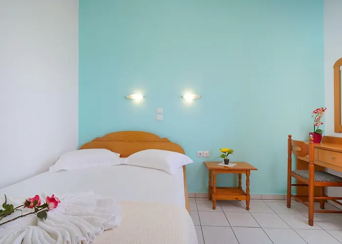 Anna Hotel *